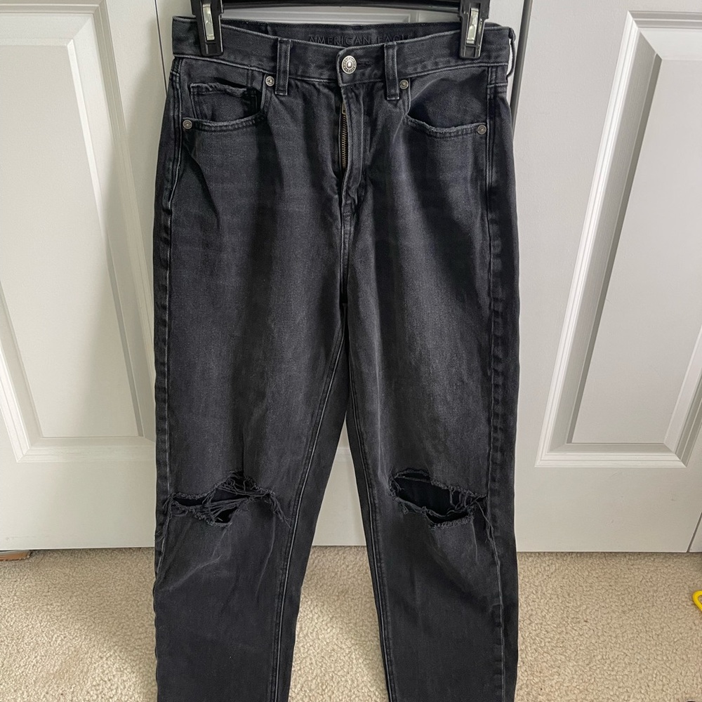 Black American Eagle Mom Jeans